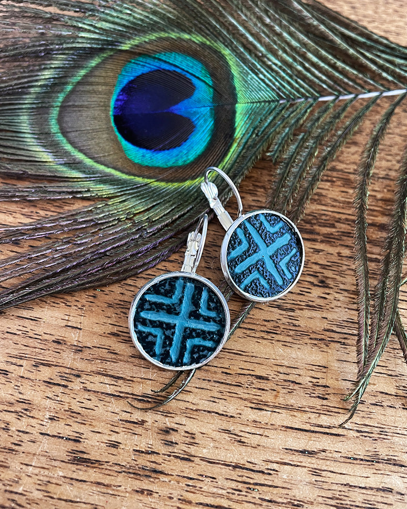 YALIBIDI CARVED (EMU) EGG EARRINGS