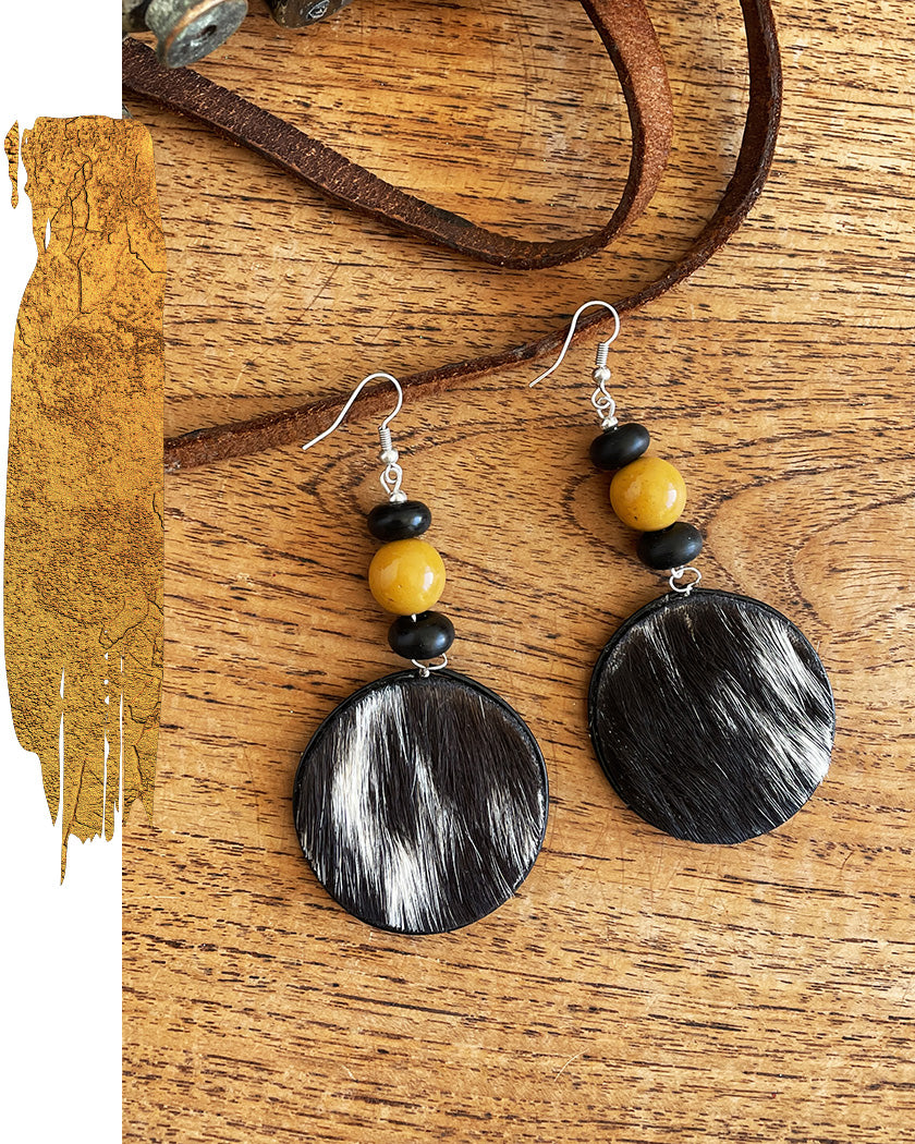 MOO COW MOOKITE EARRINGS MUSTARD/BLACK