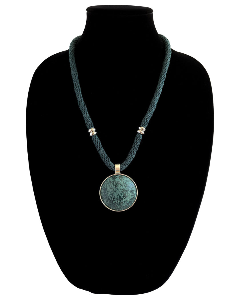 YALIBIDI (EMU) EGG PENDANT
